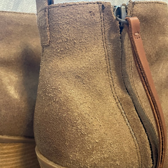 Dolce Vita Tan Heeled Booties - Picture 9 of 16